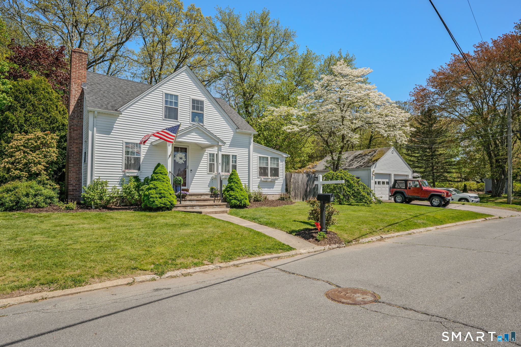 1 Middle Street Waterford CT 06385