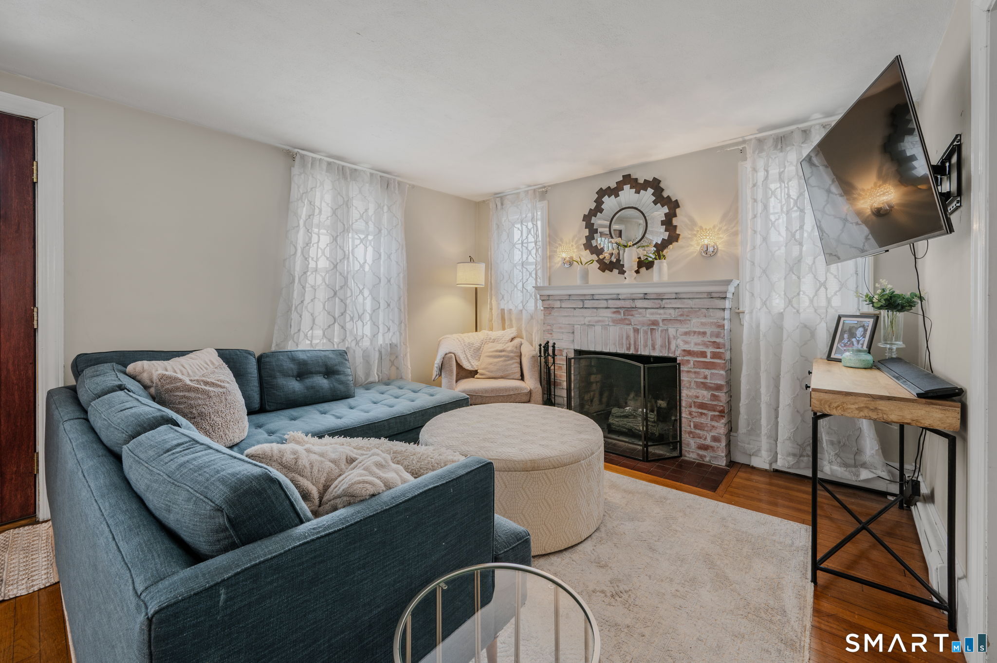 1 Middle Street Waterford CT 06385