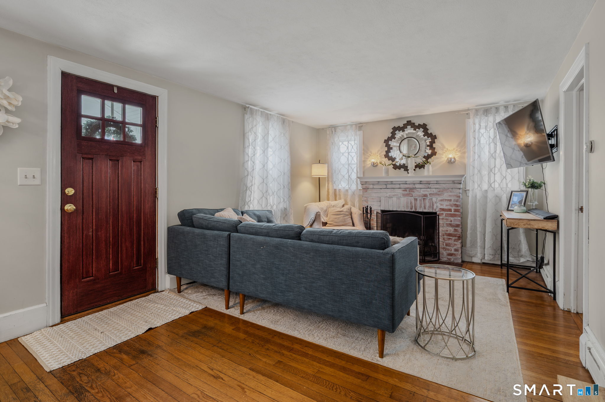 1 Middle Street Waterford CT 06385