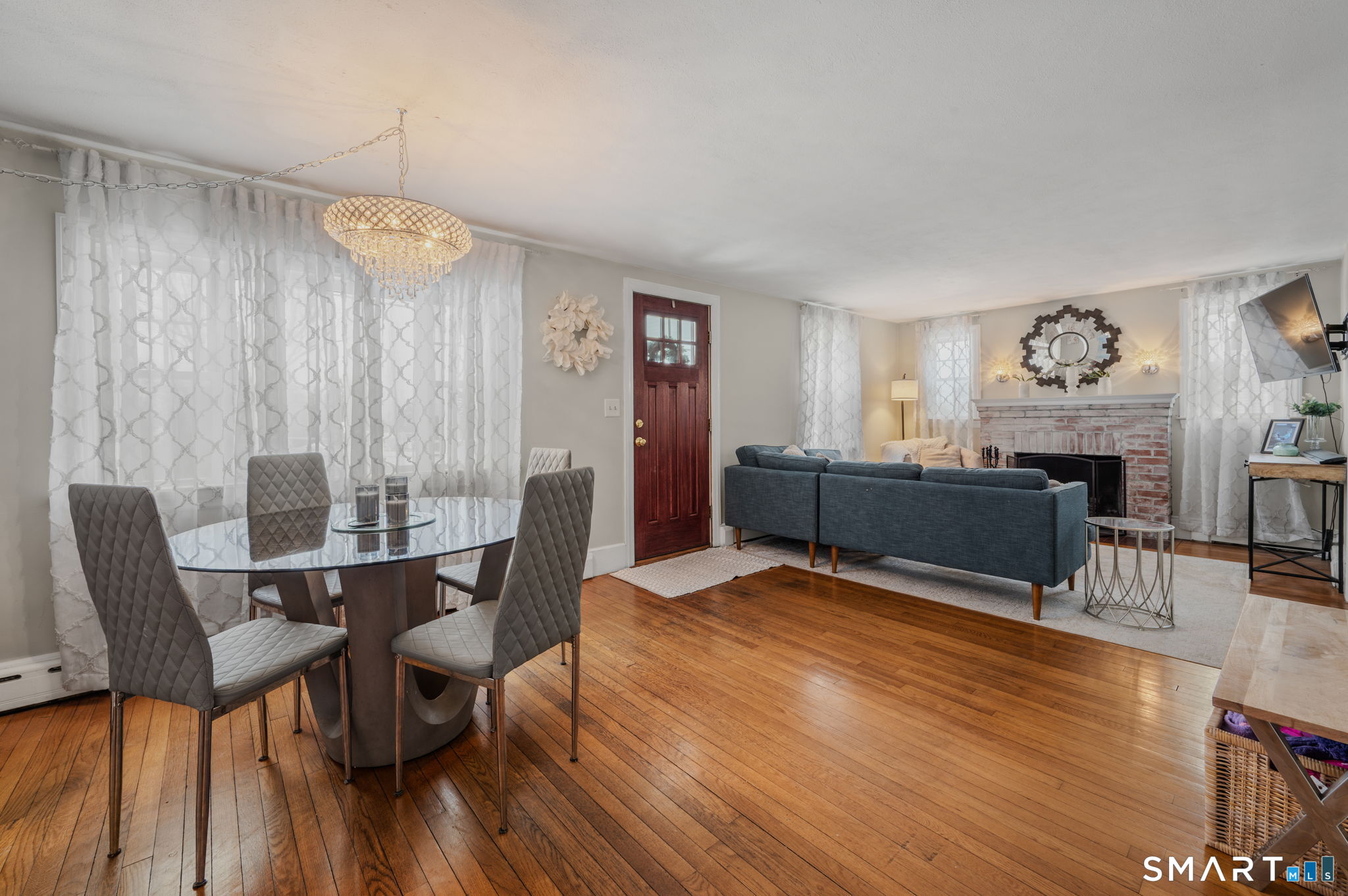 1 Middle Street Waterford CT 06385