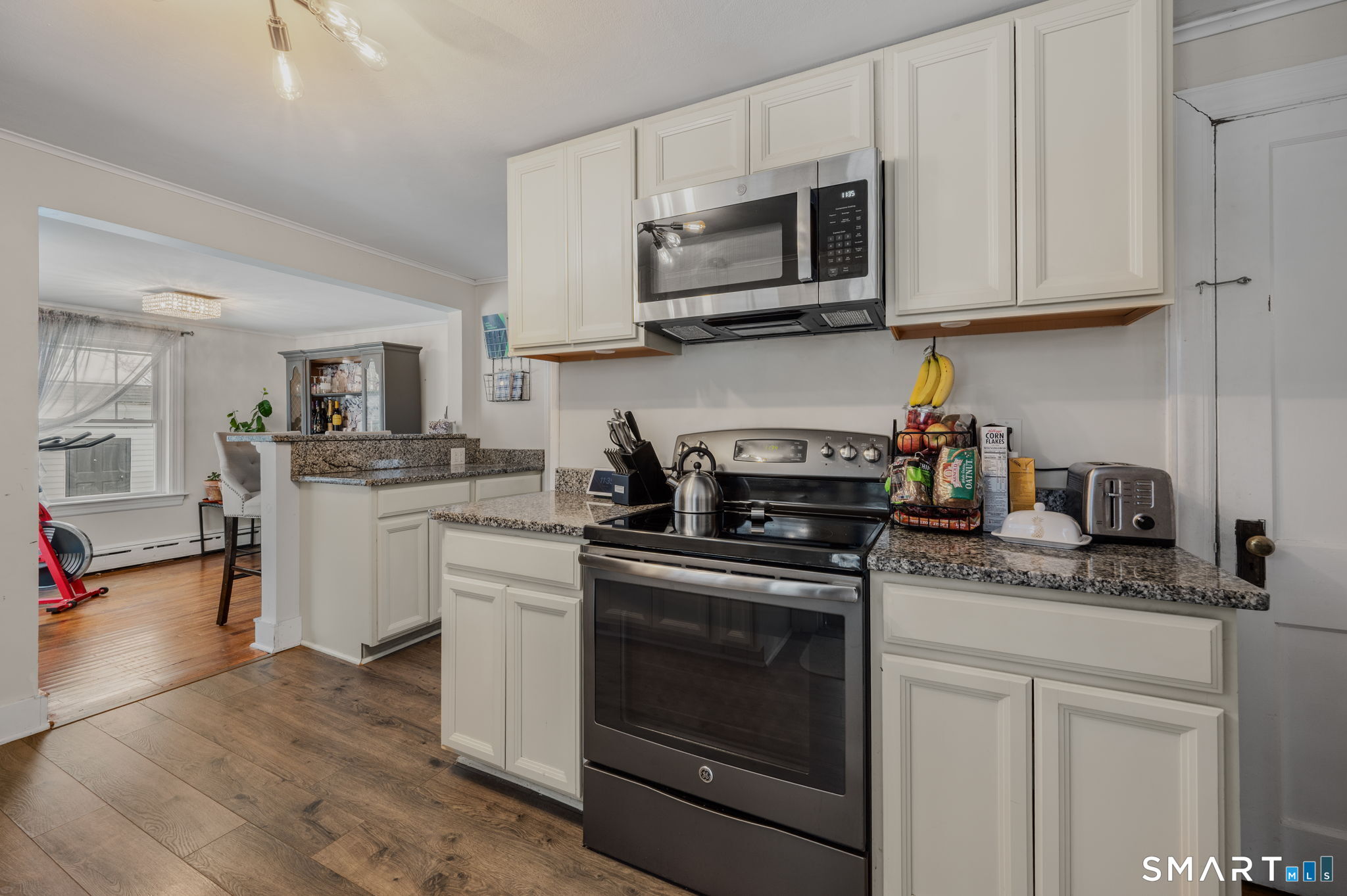 1 Middle Street Waterford CT 06385