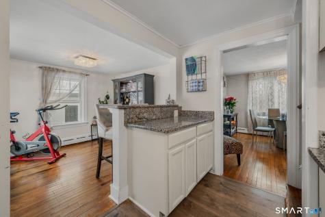 1 Middle Street Waterford CT 06385