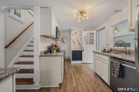 1 Middle Street Waterford CT 06385