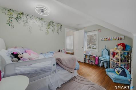 1 Middle Street Waterford CT 06385