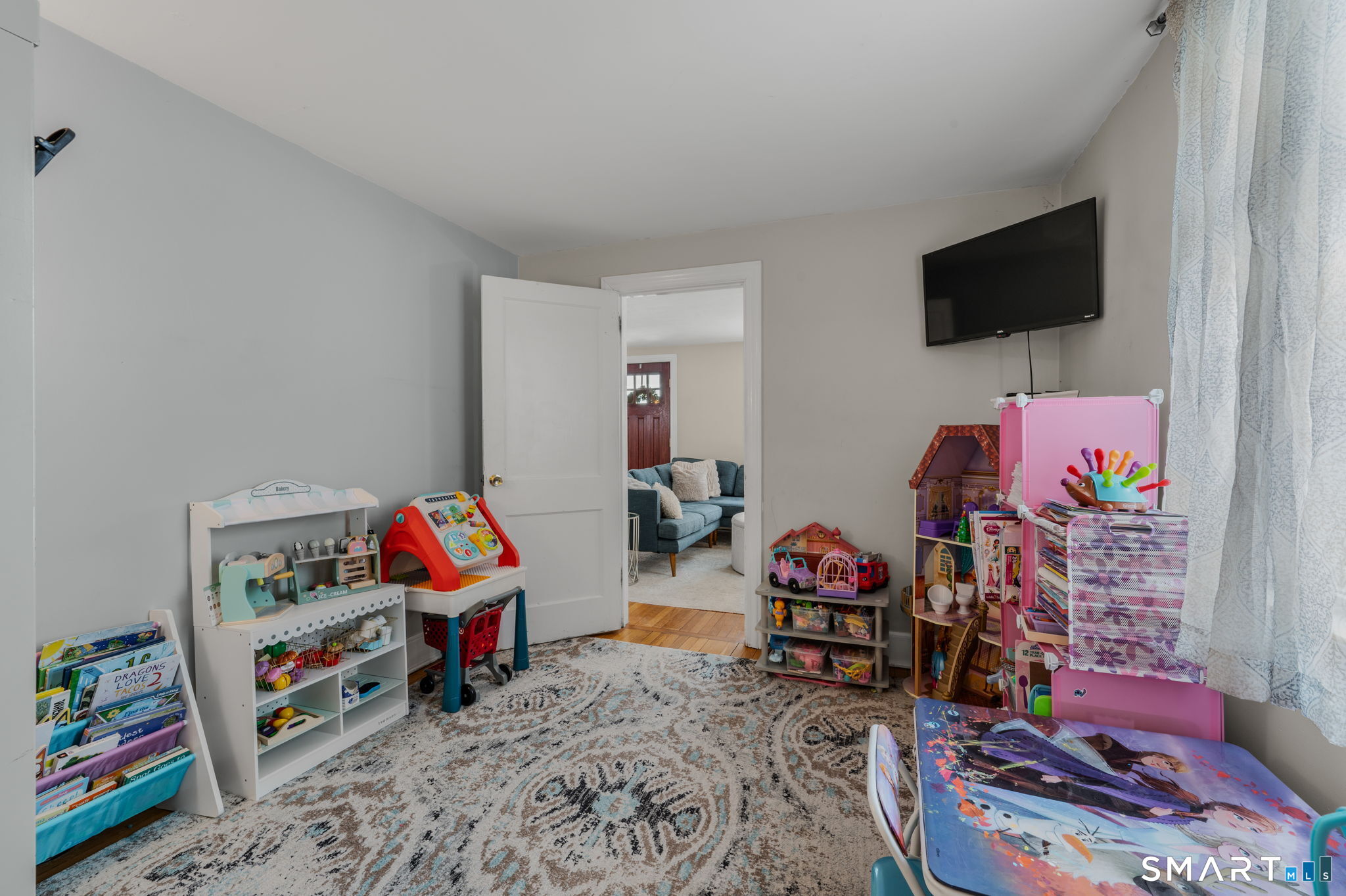 1 Middle Street Waterford CT 06385