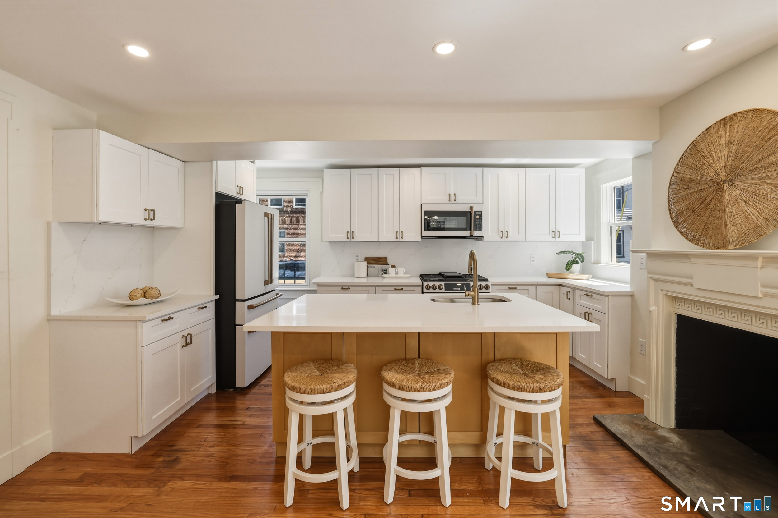 216 Saint John Street New Haven CT 06511