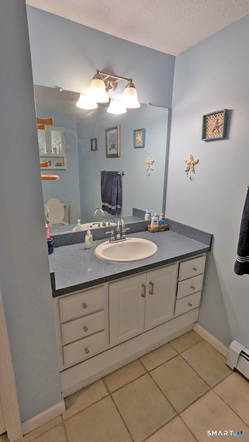 45 Crestwood Drive East Hampton CT 06424