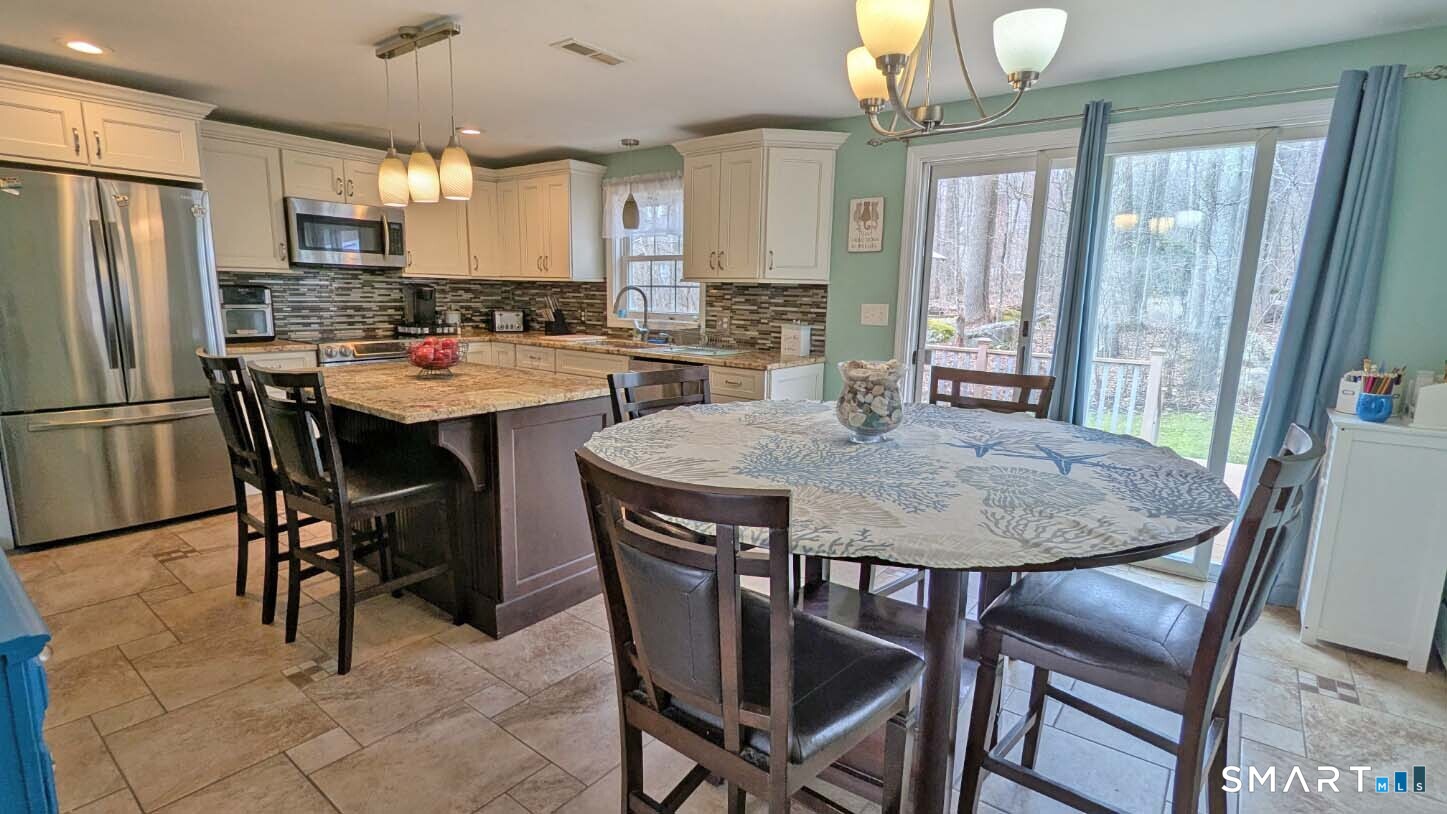 45 Crestwood Drive East Hampton CT 06424