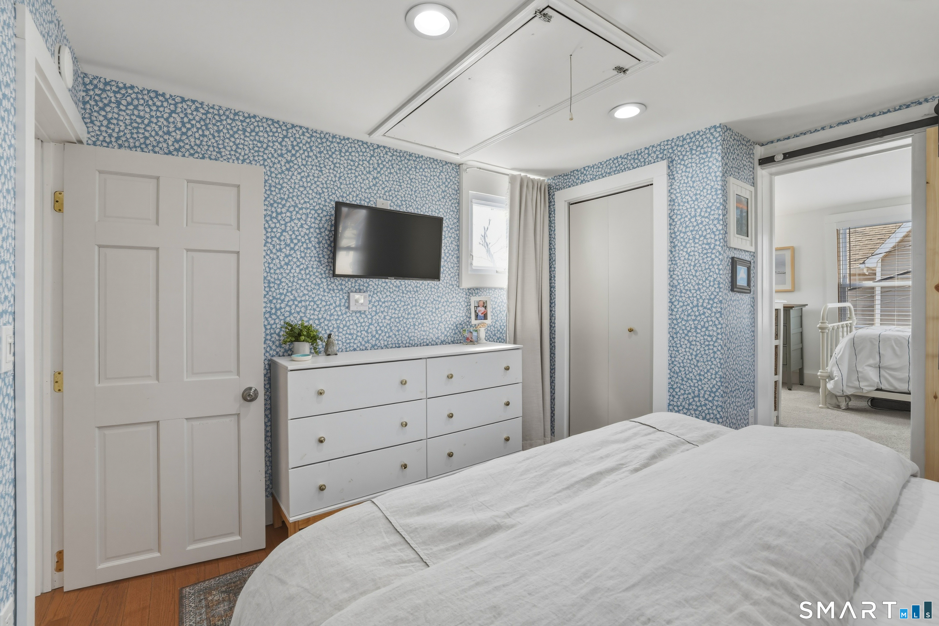 6 Orchard Street East Lyme CT 06357