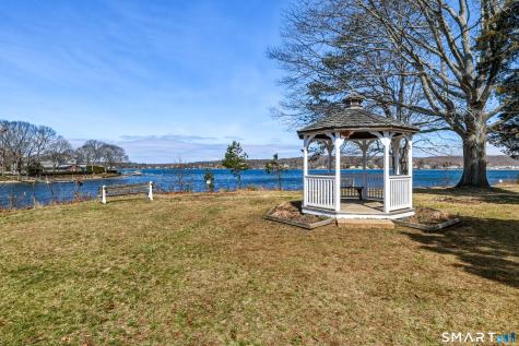 6 Orchard Street East Lyme CT 06357