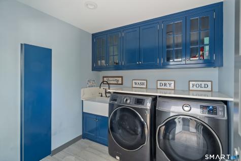 176 Ponus Avenue Norwalk CT 06850