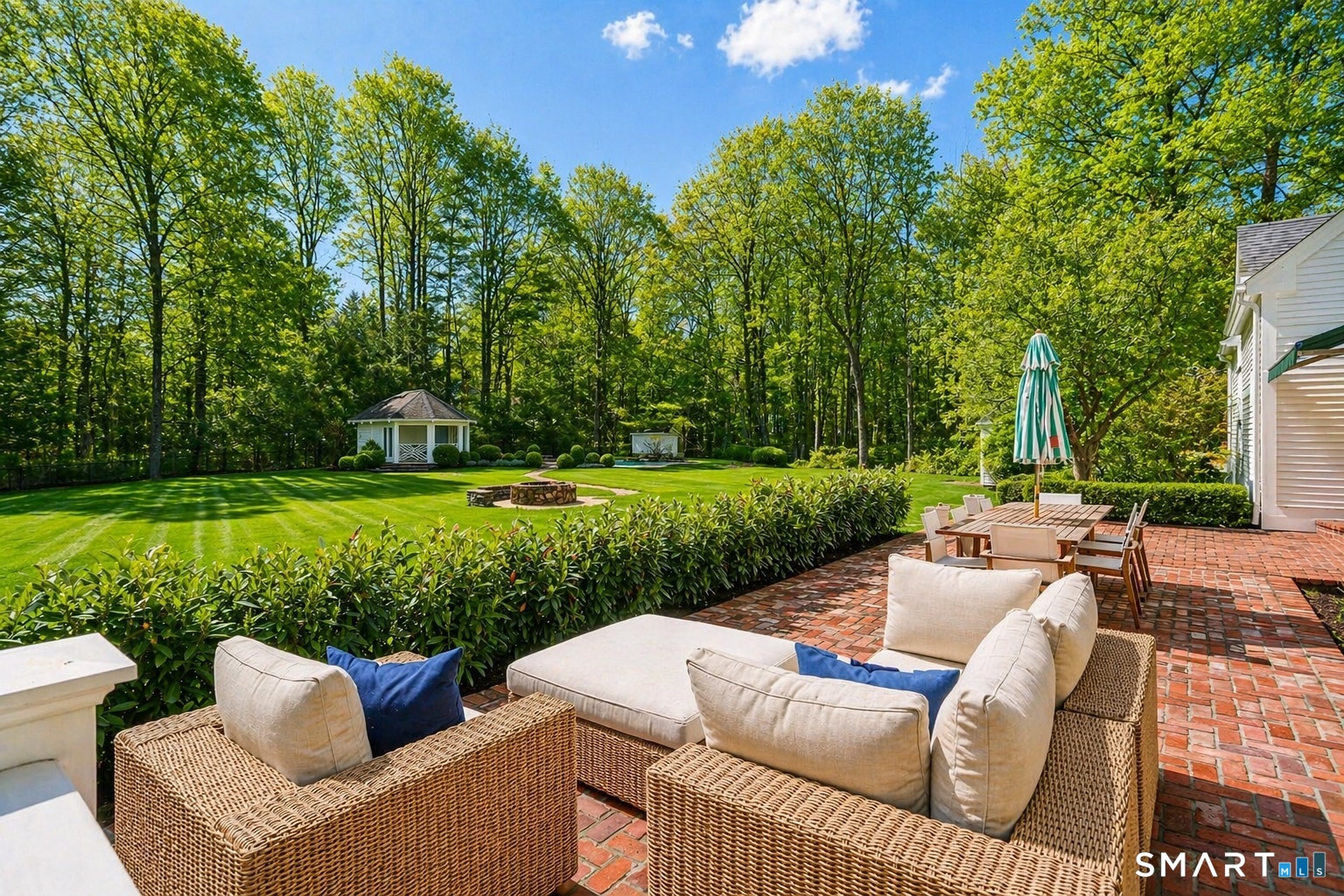 66 Gate Stone Lane Fairfield CT 06824