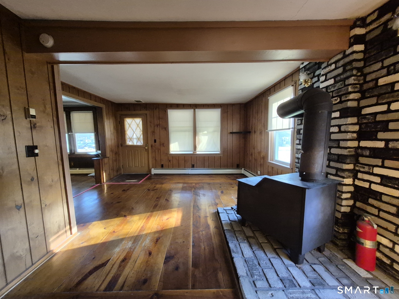 488 School Street Putnam CT 06260