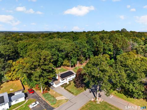 8 Pequot Drive Ledyard CT 06335