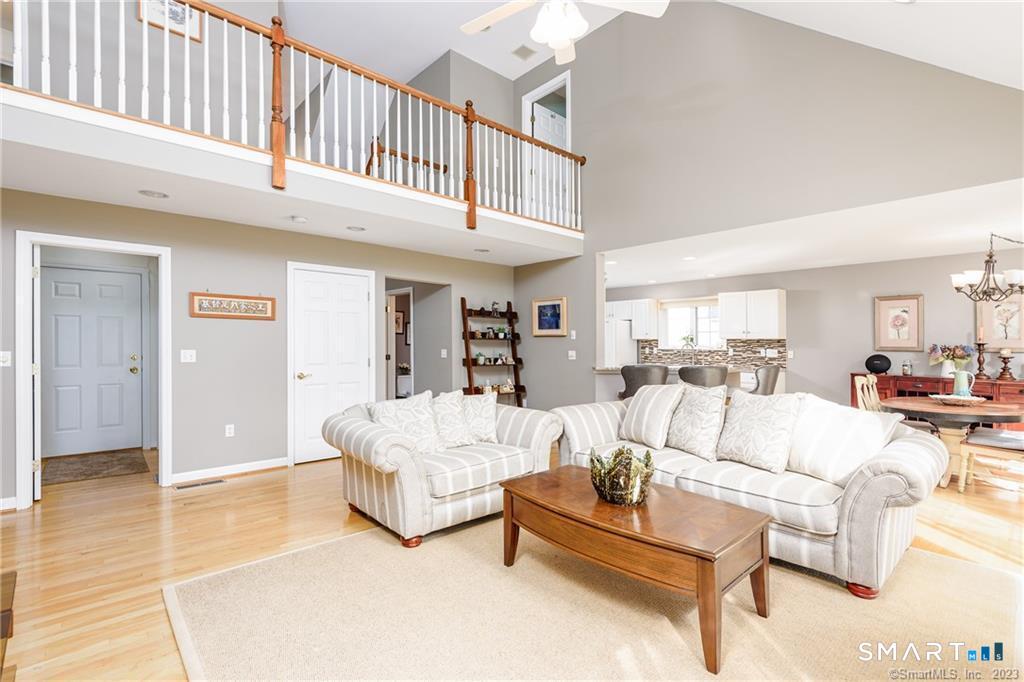 83 Fox Hollow Avon CT 06001