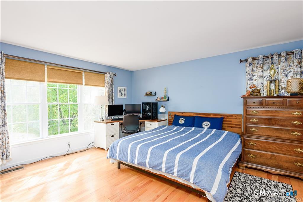 83 Fox Hollow Avon CT 06001