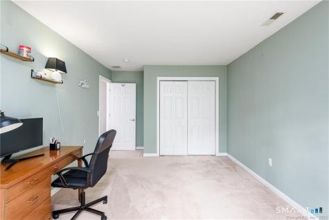 83 Fox Hollow Avon CT 06001