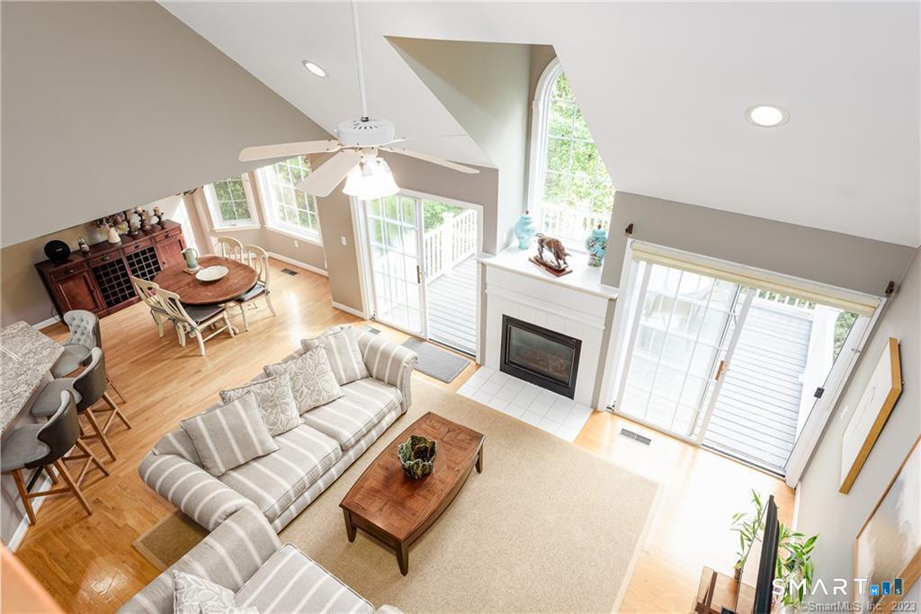 83 Fox Hollow Avon CT 06001