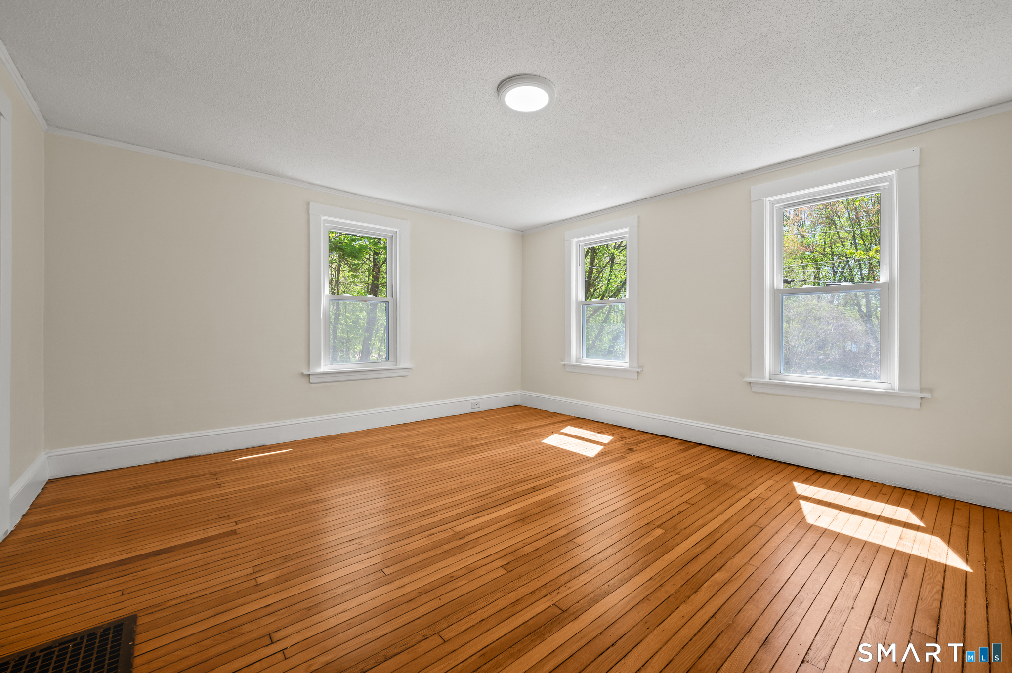 41 Union Place Manchester CT 06042