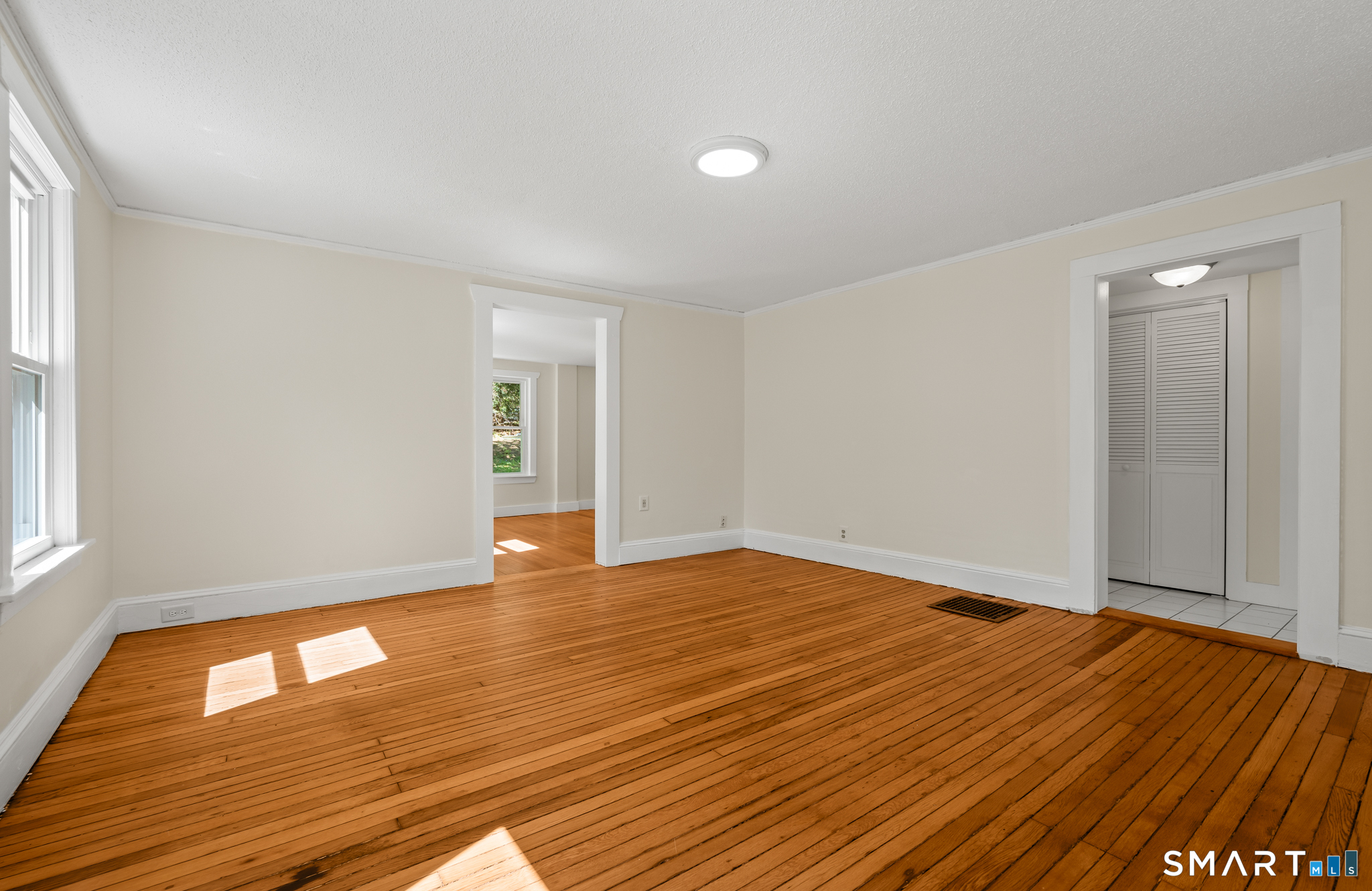 41 Union Place Manchester CT 06042