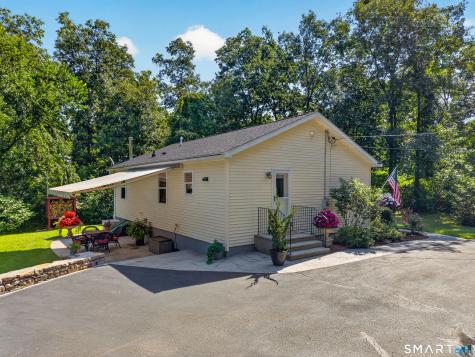 11 Providence New London Turnpike North Stonington CT 06359
