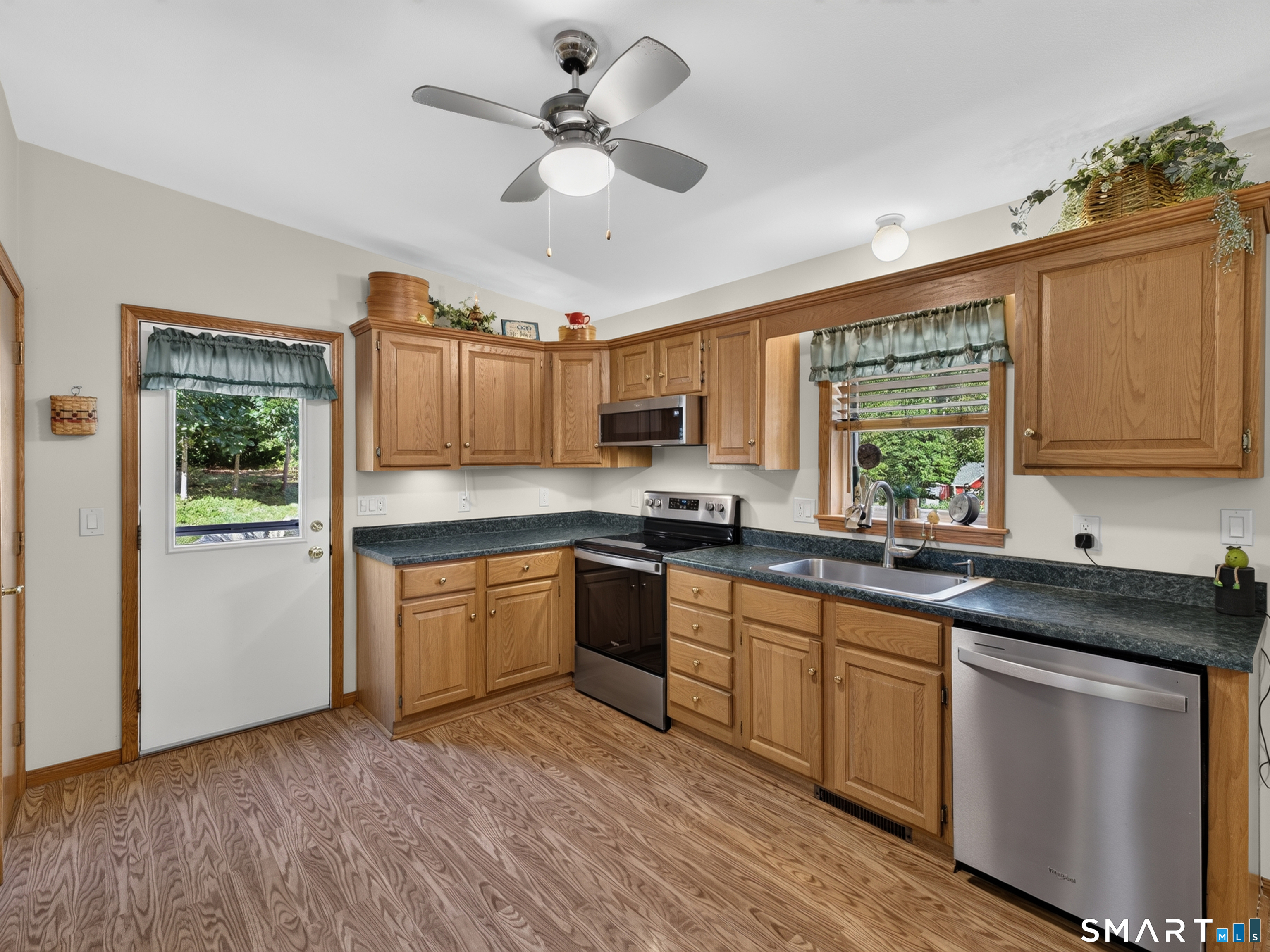 11 Providence New London Turnpike North Stonington CT 06359