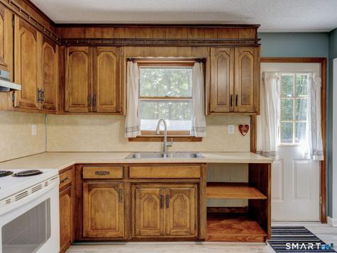 66 Black Ash Road Montville CT 06370