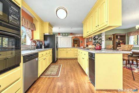 156 Handy Road Hamden CT 06518