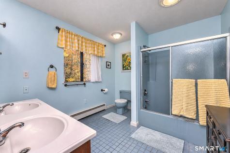 156 Handy Road Hamden CT 06518