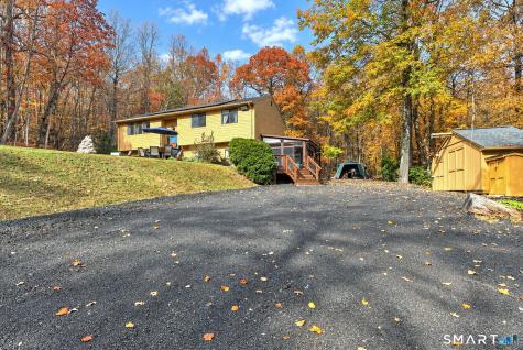 156 Handy Road Hamden CT 06518