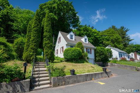6 Robinview Terrace Danbury CT 06810