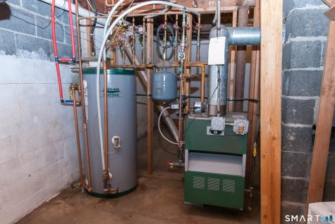 148 Middle River Road Danbury CT 06811