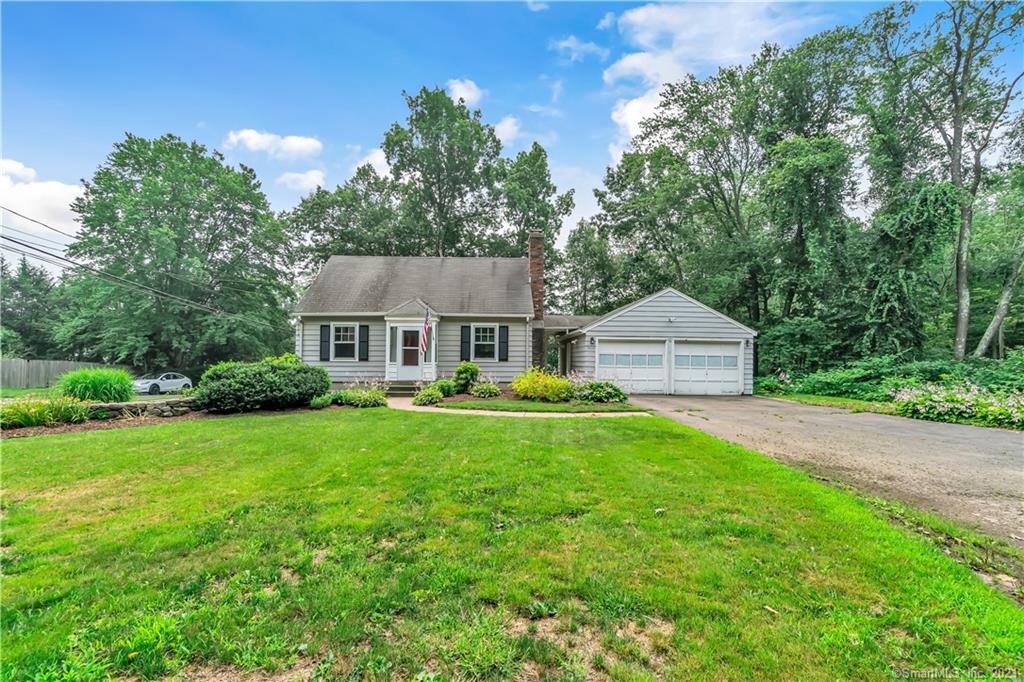569 Whittemore Road Middlebury CT 06762
