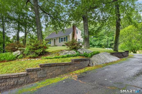 17 Hunters Path Clinton CT 06413