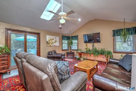6 Ferguson Road Hamden CT 06518