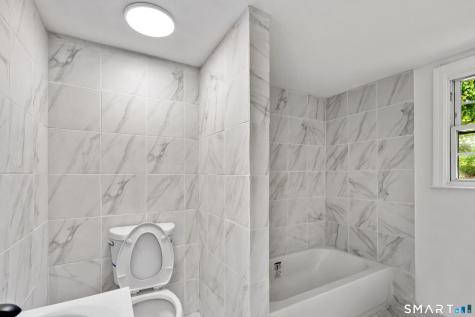 20 Fulton Drive New Fairfield CT 06812