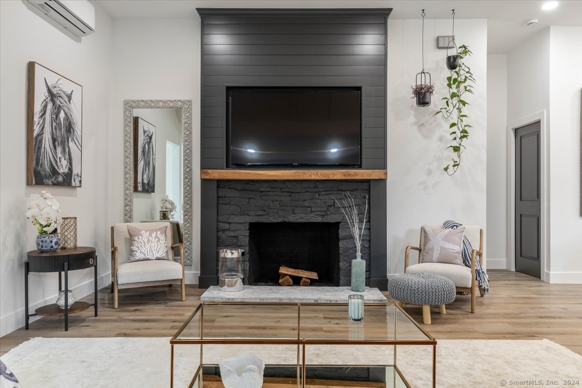 101 Cow Hill Road Clinton CT 06413