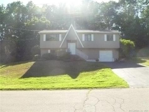 98 Crestwood Drive Naugatuck CT 06770