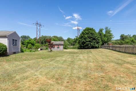 23 Sara Circle North Haven CT 06473