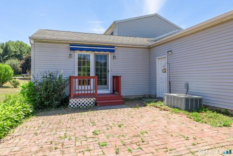 23 Sara Circle North Haven CT 06473
