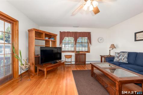 23 Sara Circle North Haven CT 06473