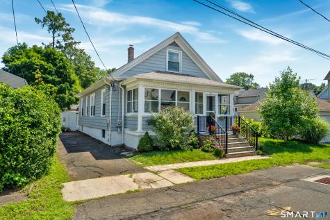 15 Laden Avenue Wallingford CT 06492