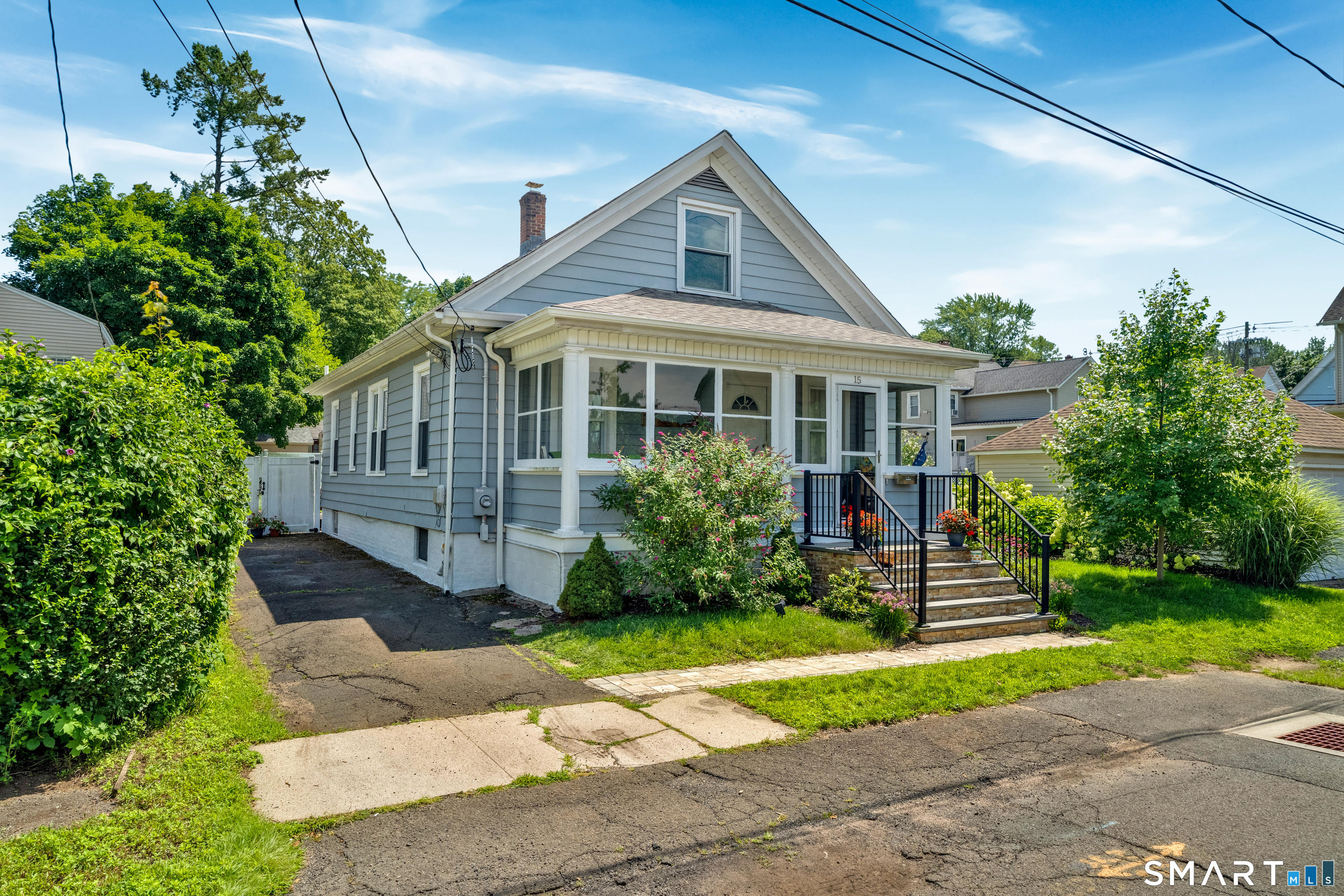 15 Laden Avenue Wallingford CT 06492
