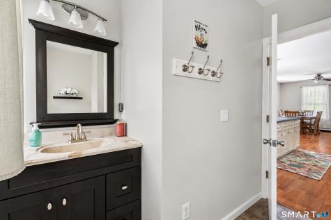 15 Laden Avenue Wallingford CT 06492