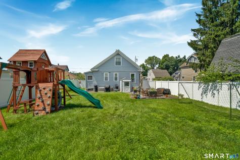 15 Laden Avenue Wallingford CT 06492