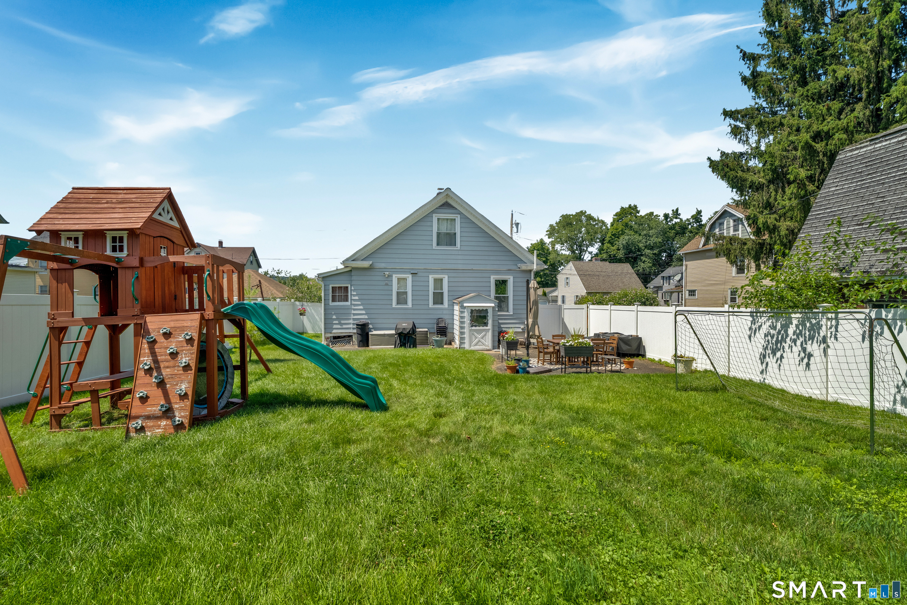 15 Laden Avenue Wallingford CT 06492
