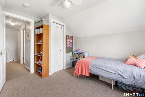 15 Laden Avenue Wallingford CT 06492