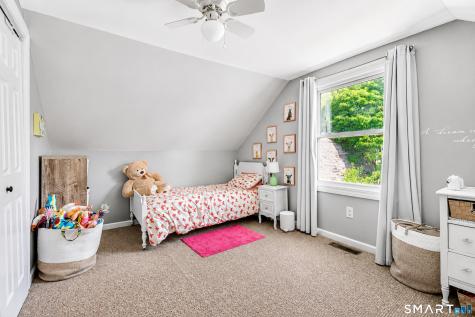 15 Laden Avenue Wallingford CT 06492