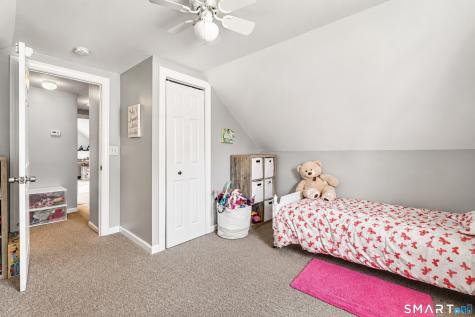 15 Laden Avenue Wallingford CT 06492