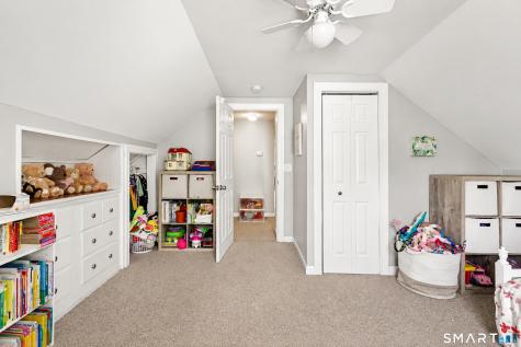 15 Laden Avenue Wallingford CT 06492